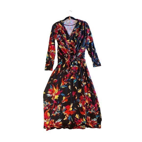 Liz Lange completely me abstract, print two piece, mini dress and jacket. Size S - Picture 2 of 4
